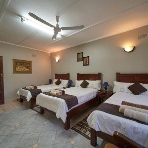 Zambezi Family Lodge - Rhino Room