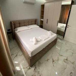 Day Lux Apartments