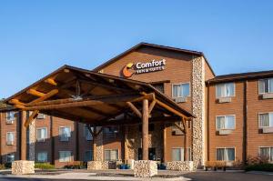 Comfort Inn & Suites Near Custer State Park and Mt Rushmore, Custer