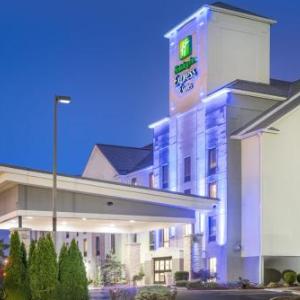 Holiday Inn Express Hotel & Suites Louisville East