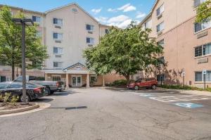 Suburban Extended Stay Hotel Wash. Dulles, Sterling