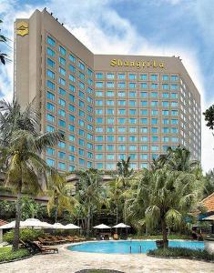Shangri-la Hotel Surabaya, Surabaya
