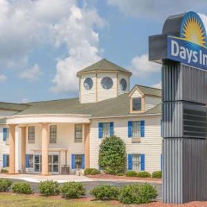 Days Inn by Wyndham Shallotte