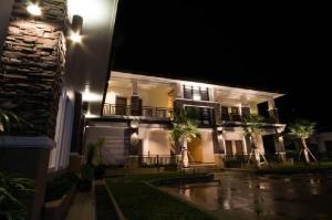 Fortune Mansion, Surin