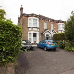 Hotels near Crystal Palace Park - Melrose House