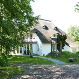 Ostseebad Ahrenshoop Hotels Deals At The 1 Hotel In Ostseebad
