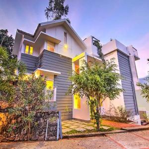 Dazzle Villa Resort