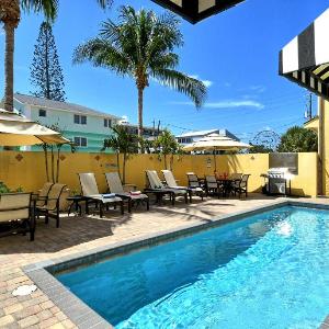 Peacock Villa - 5540 E
