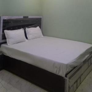 Swagat Paying Guest House Varanasi Near Ganga River