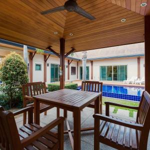 Kokyang Estate Villa by TropicLook
