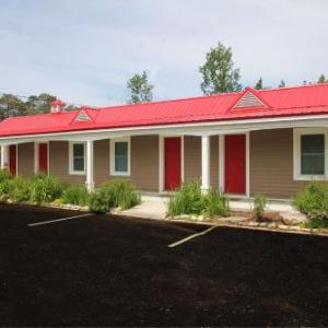 Mackinac Lake Trail Motel