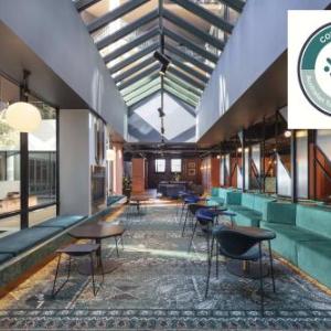 Amora Herencia Riverwalk Melbourne