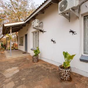 Wood Road Guest Lodge
