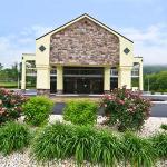 Best Western Cades Cove Inn