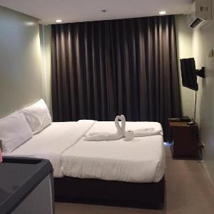 Spacious Studio Apartment B205