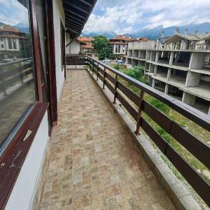 Mountain Paradise 2 - Cosy Mountain View Apartment - 200mbps Wifi