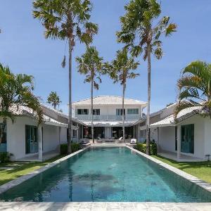 Villa Allegria Canggu 6BR  Near Beach & Finns