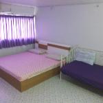 Chan Kim Don Mueang Guest House free parking space and free Wifi Bangkok 