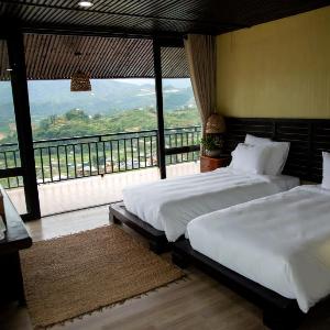 Black Ship  Sapa