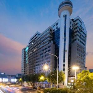 Hanting Hotel Wuhan Hongshan Square Metro Station
