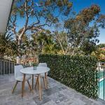 Balmoral Cabana - large terrace & 150m to beach 