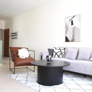 Miklat Tranquil Charming Apt Near Park By Feelhome