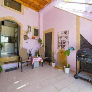 Studio in Crete with Balcony and BBQ