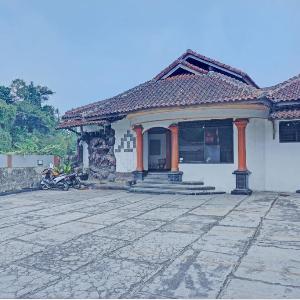 OYO 92994 Wisma Kencana Indah