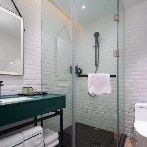 City Comfort Premier Hotel Wuhan Chuhehan Street Hongshan Road Metro Station