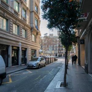 Fewdays Barcelona Apartments