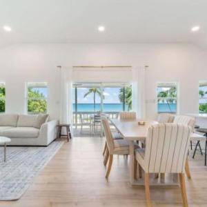 Renovated Oceanfront 2bd Seven Mile Beach Condo with amazing views