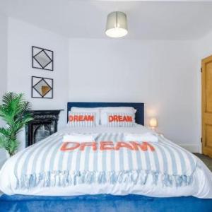2-Bed Victorian Oasis in Chester