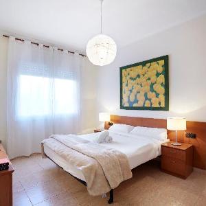 AinB Diagonal Francesc Macià Apartments