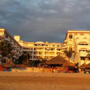 Maz4you Beachfront Condo