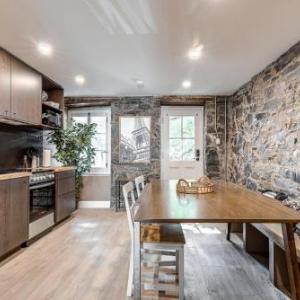 North House - Beautiful Vieux 2 Bedroom Apt
