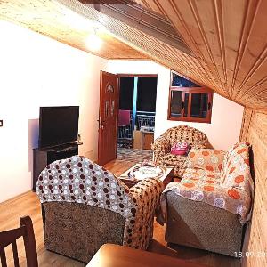 Samuela Cozy Retreat