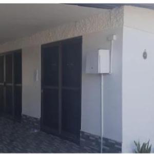 Entire 3 bedroom Fully Furnished House 6 Guests