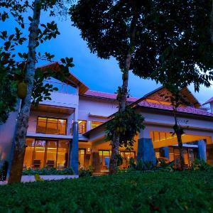 Sterling Lontano Waterfront Wayanad