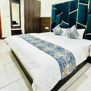 Hotel Golden Oasis