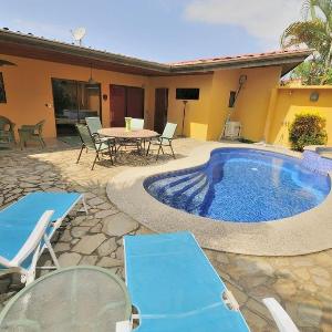 Casa Suenos- Iconic 4BR Home with Private Pool
