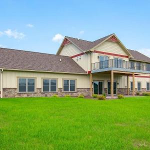 Beary Fine 6 bed 5 bath luxury home w indoor pool
