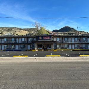 HWY 50 Inn