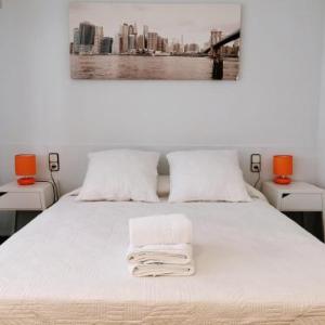Barcelona City Street Hostal