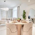 Luxury 2-Bed Apartment l Emaar Beachfront Dubai 