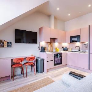 City Centre Apartment Free Parking and Luxury Finishes
