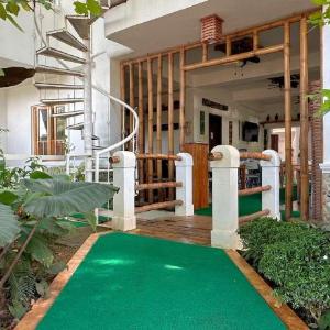 Earl De Princesa Hotel