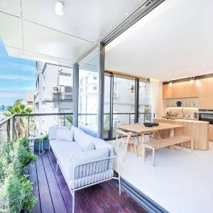 La Suite 3BR near the Beach by HolyGuest