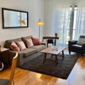 Apartamento con 2 Dormitorios Elegante y Céntrico en Rambla Catalunya - ES-341-2