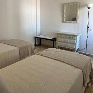 Lovely 2 bedroom apartment near the beach