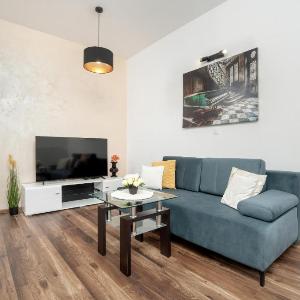 Nowoczesne Apartamenty z Parkingiem & Balkonem by Noclegi Renters